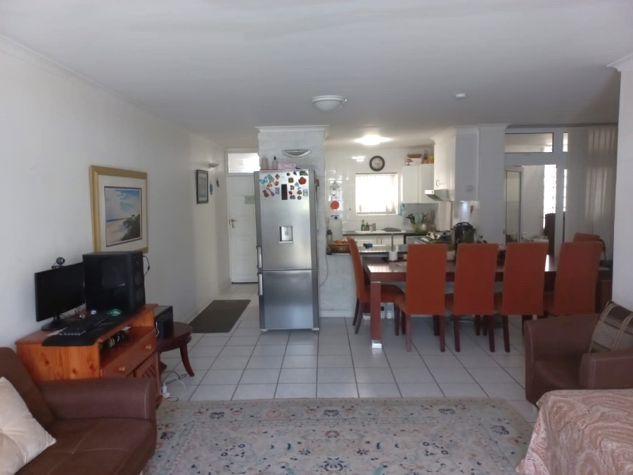 2 Bedroom Property for Sale in Harbour Island Western Cape